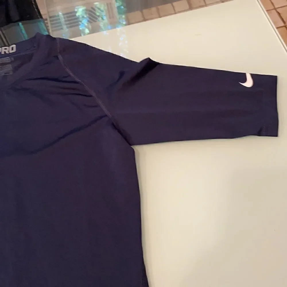 Nike pro dry fit small navy